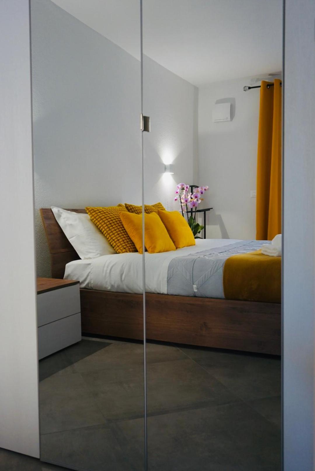 Elisa Apartments B - In Front Of The Walls Of Lucca Exterior foto